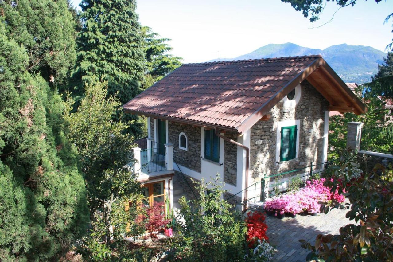 La Camelia D'Oro Appartement Oggebio Buitenkant foto