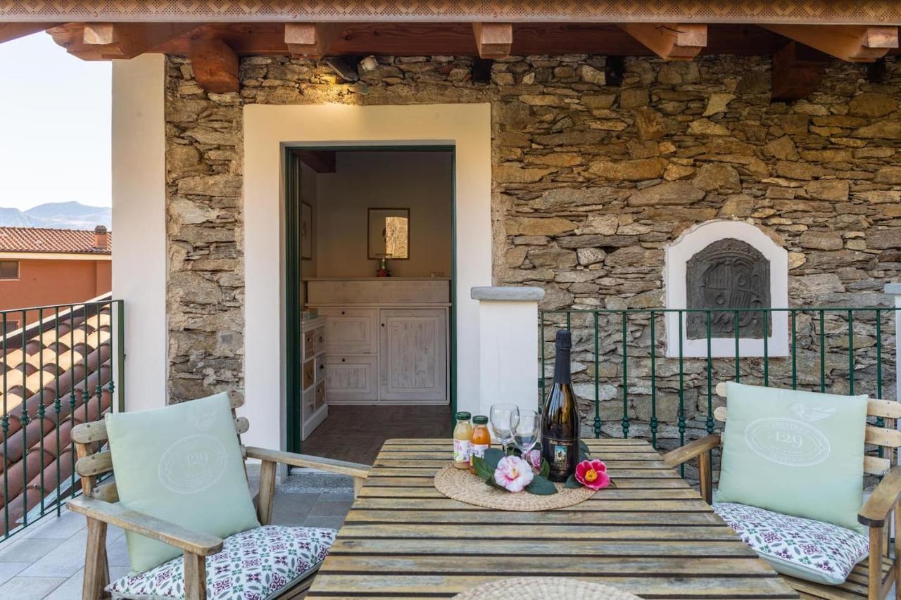 La Camelia D'Oro Appartement Oggebio Buitenkant foto