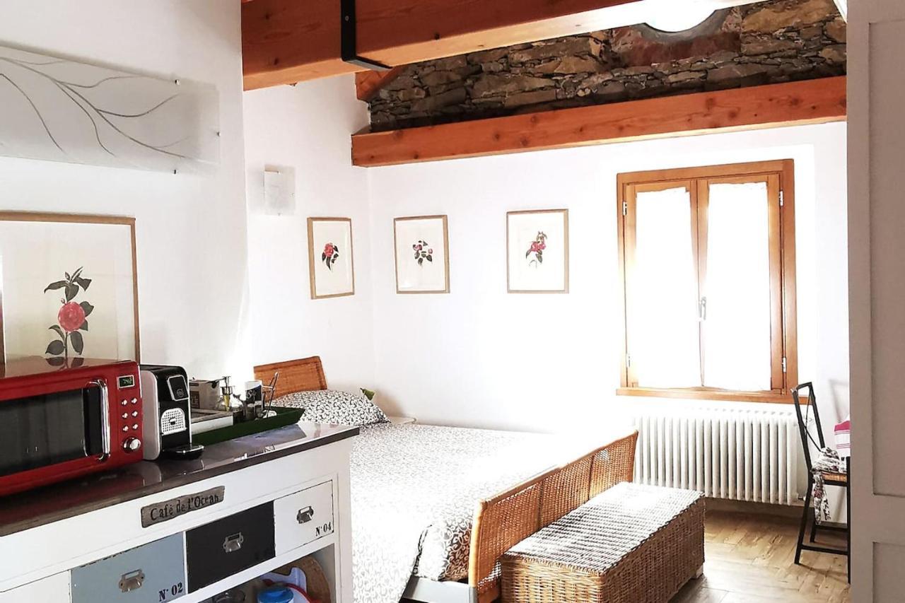 La Camelia D'Oro Appartement Oggebio Buitenkant foto
