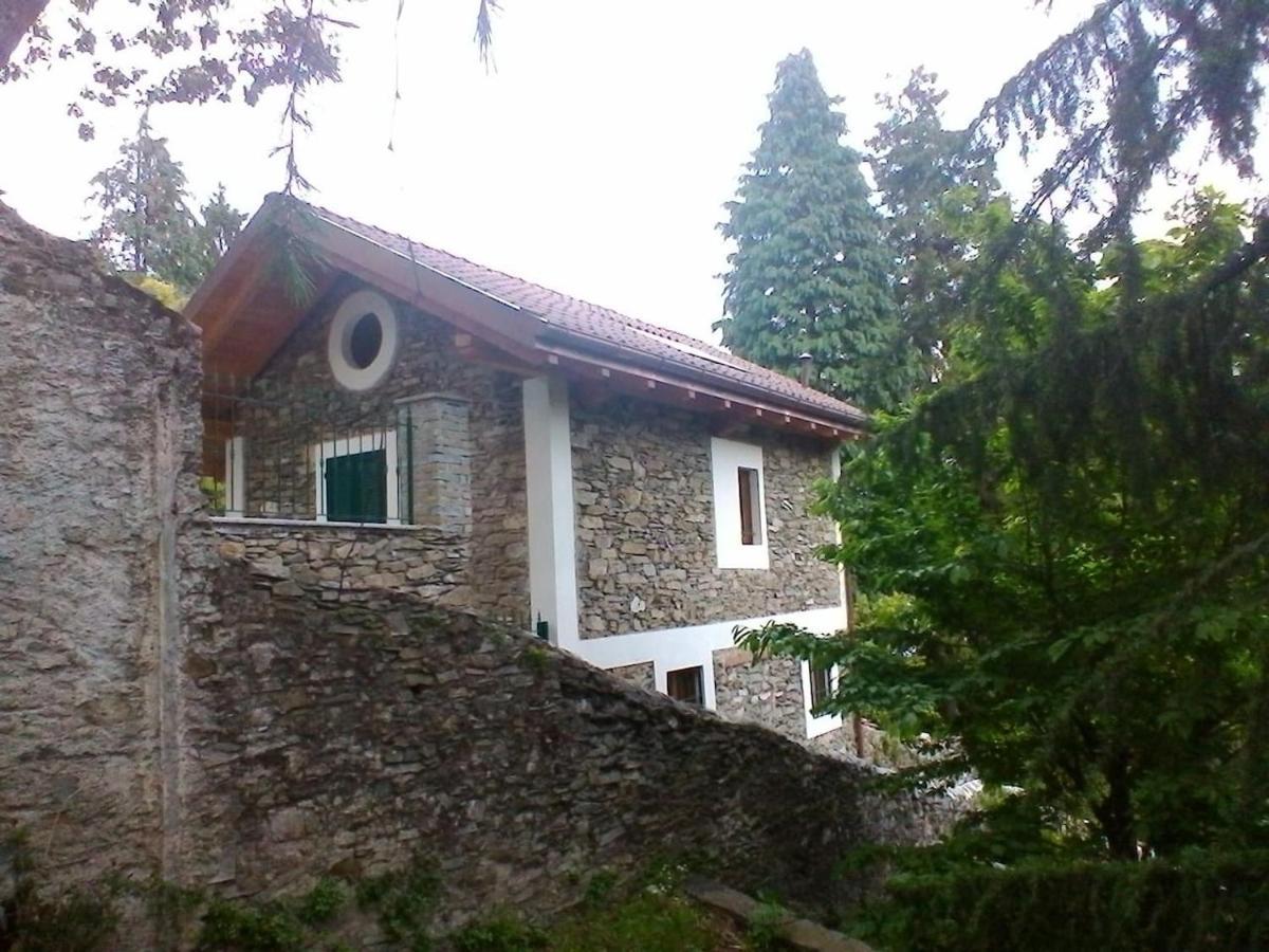 La Camelia D'Oro Appartement Oggebio Buitenkant foto